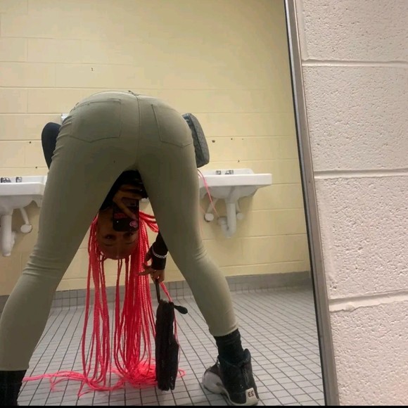 Meet your Posher, First - Picture 1 of 1